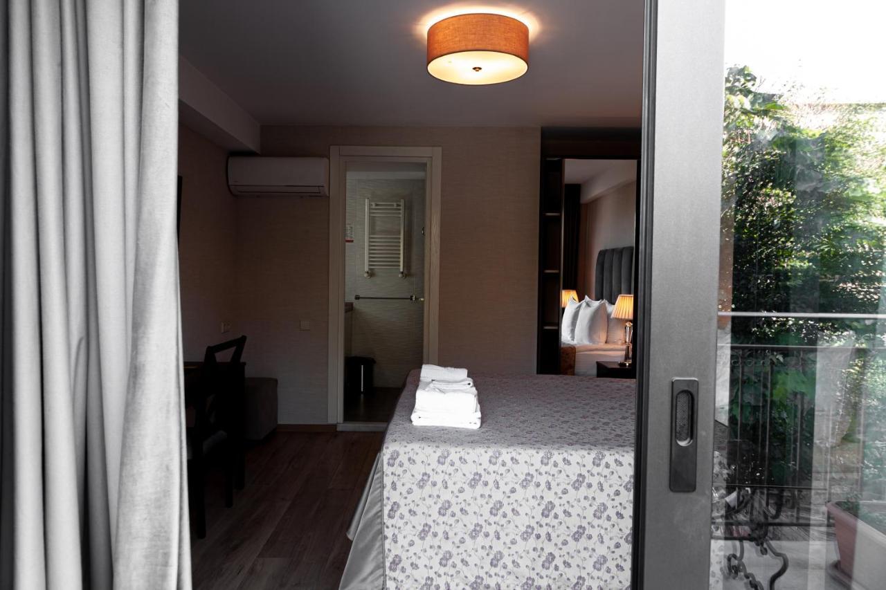 Hotel Winoterra Тбилиси Екстериор снимка