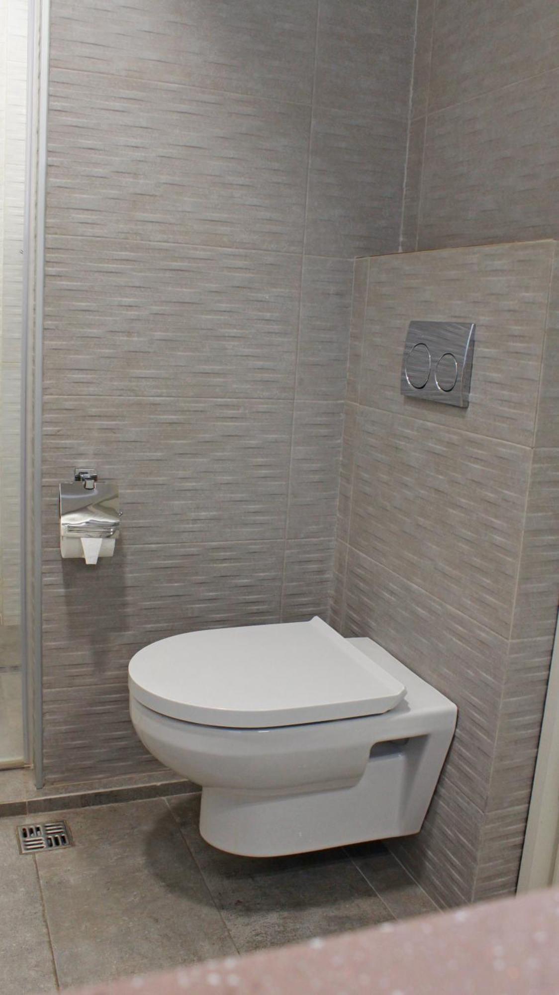 Hotel Winoterra Тбилиси Стая снимка